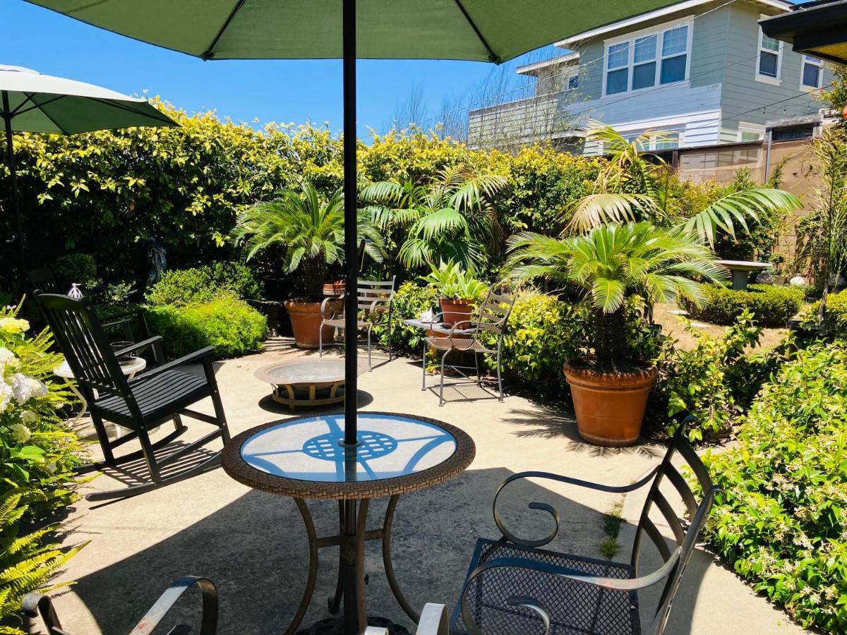 Tropical Retreat Close To Beach グローバー・ビーチ エクステリア 写真